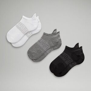 Lululemon Power Strides Tab Socks 3 Pack, Size Medium- NWT